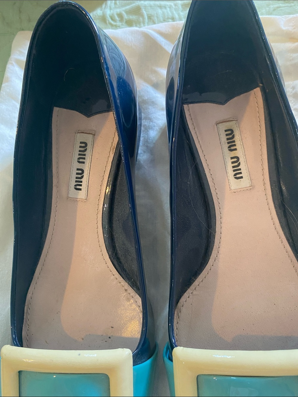 Miu Miu Navy Patent Flats with Turquoise and Cream Buckle size 6.5/36.5 - Picture 3 of 8